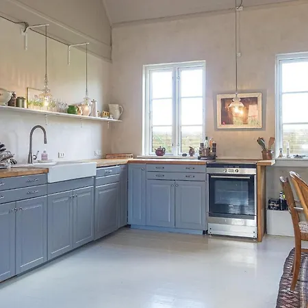 Lovely In With Kitchen Nyaraló